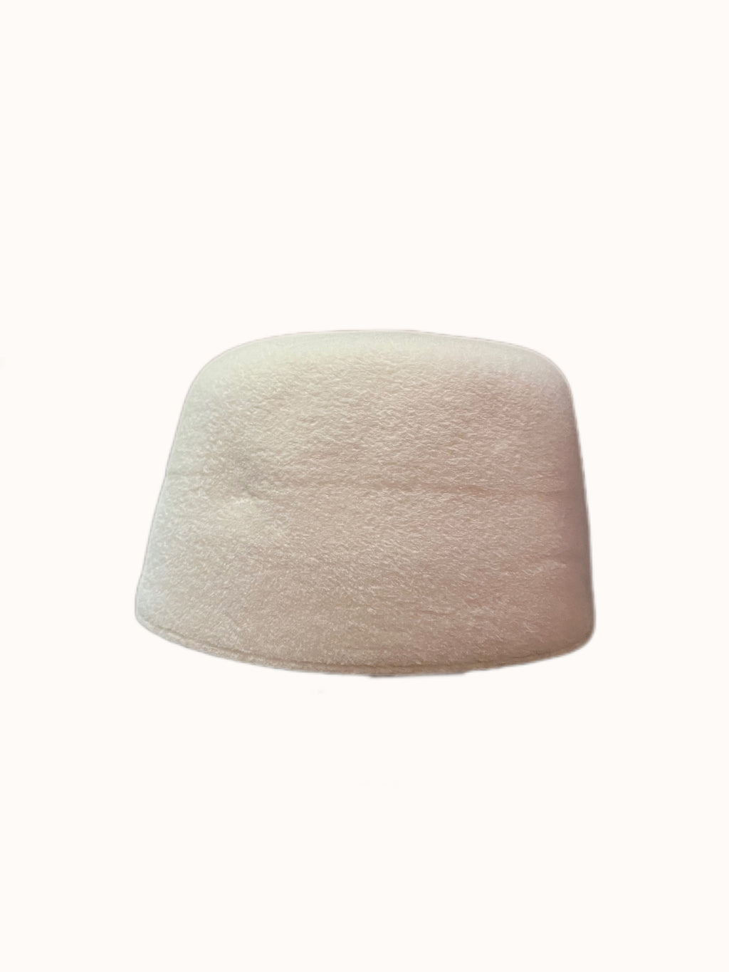 LEO Plain