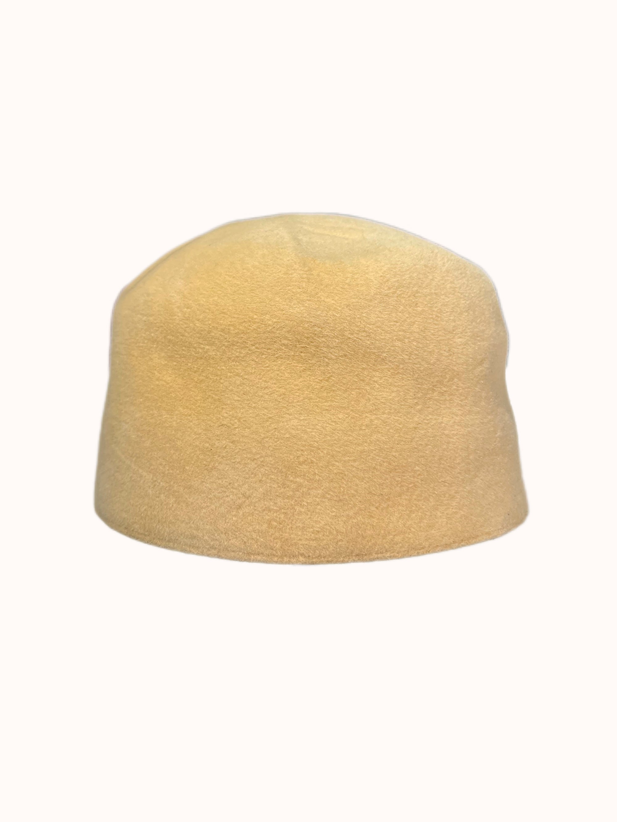 LEO Plain